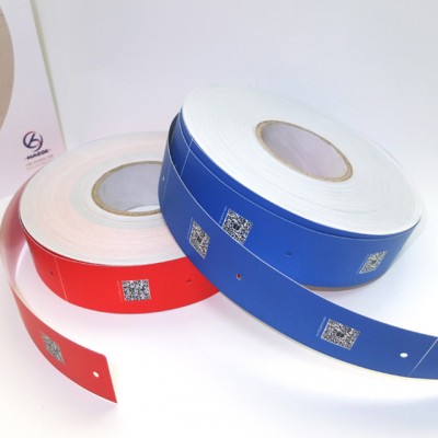 QR code label roll hang tag with hole